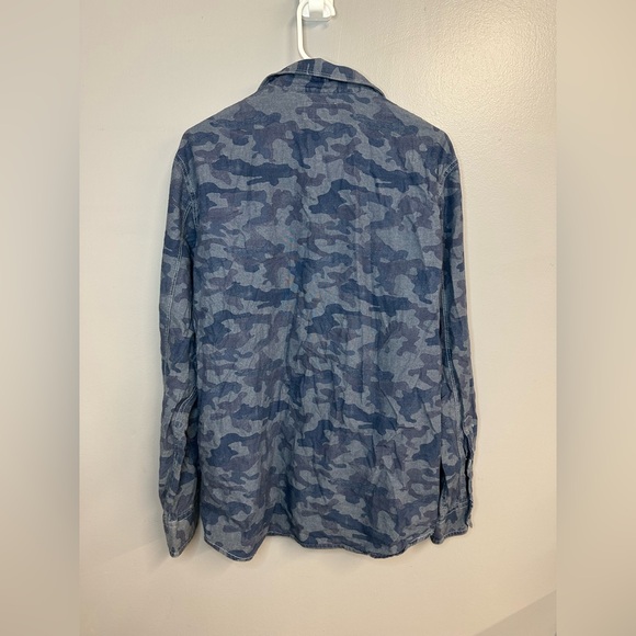 Rock & Republic Men’s Blue Camouflage Button down shirt size Medium - Picture 14 of 14